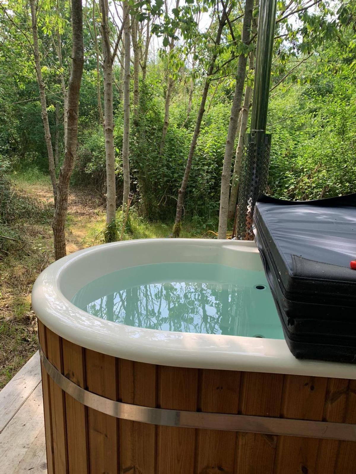 Dgg Woodland Escape Hotel South Barrow Bagian luar foto